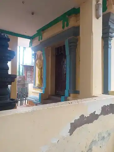 Arulmigu Utchini Makaliamman Temple, Pudukudiyetru - 628219 அருள்மிகு உச்சினிமாகாளியம்மன் திருக்கோயில், புதுகுடியேற்று - 628219, Thoothukudi - Ancient Temple Architecture and History Image 2