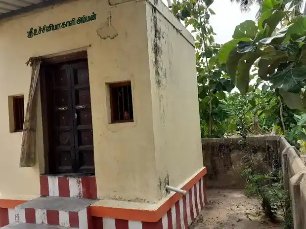 Arulmigu Utchni Makaliamman Temple, Kumarapannaiyur - 628207 அருள்மிகு உச்சினி மாகாளியம்மன் மற்றும் முத்தாரம்மன் திருக்கோயில், Kumarapannaiyur - 628207, Thoothukudi - Ancient Temple Architecture and History Image 4