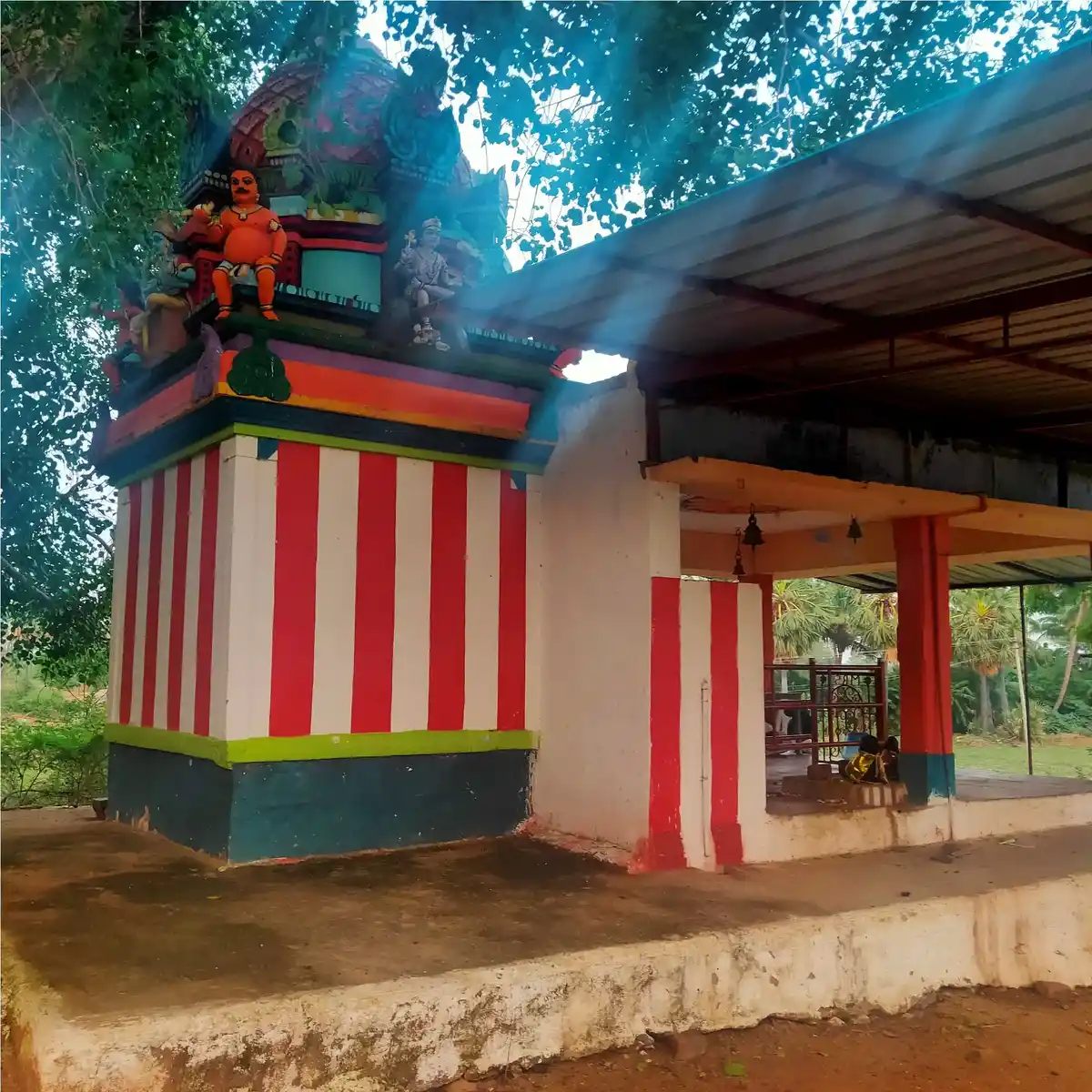 Arulmigu Uthama Udaiyar Temple, Poongudaiyarkulam - 627426 அருள்மிகு சாஸ்தா உத்தம உடையார் திருக்கோயில், புங்கமுடையாா்குளம் - 627426, Tirunelveli - Ancient Temple Architecture and History Image 3