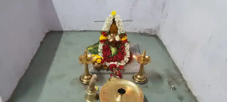 Arulmigu Uthamakaragam Kerigaiamman Temple, Kelamangalam - 635113 Temple