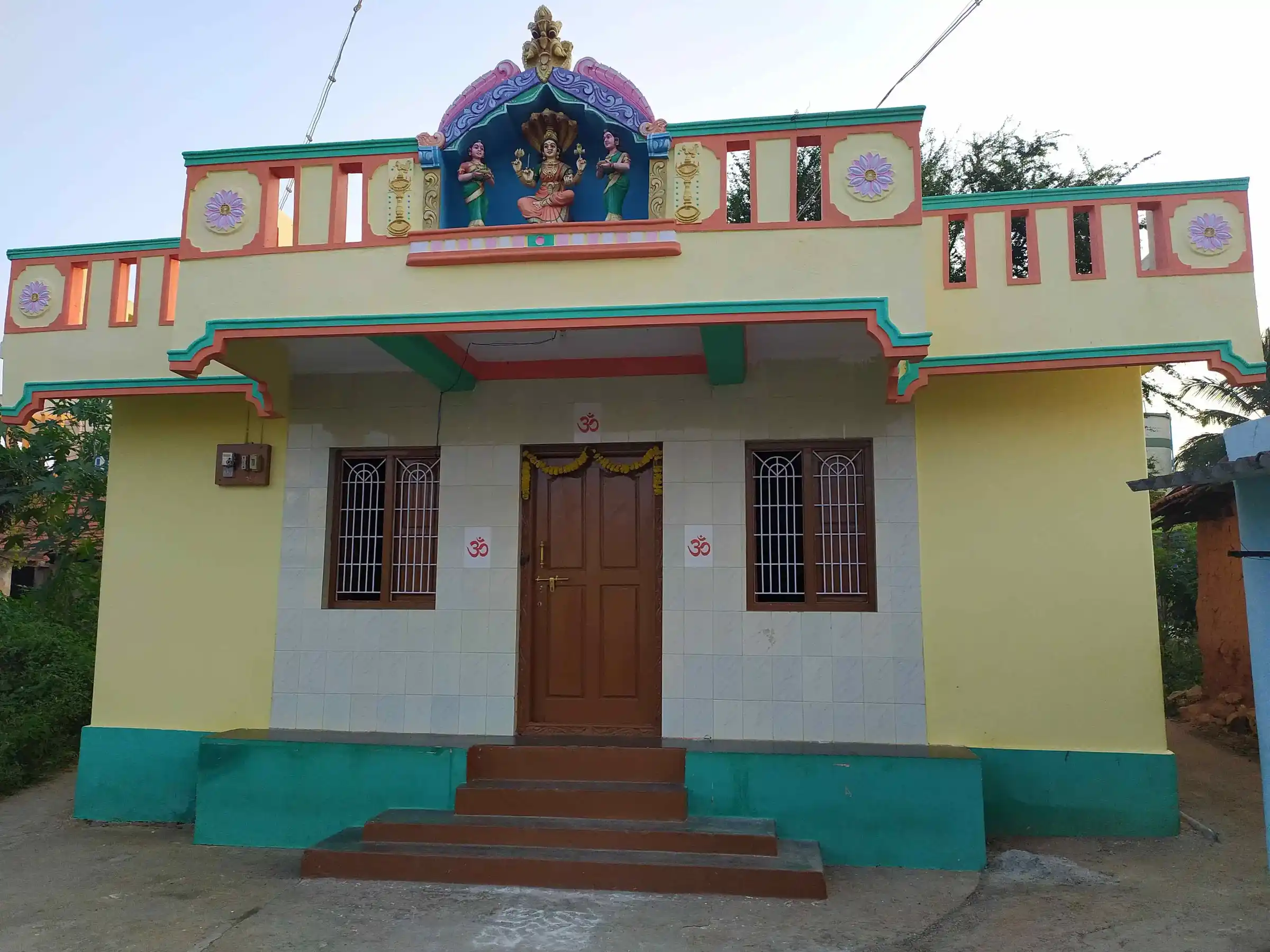 Arulmigu Uthamakaragam Temple, Chinnabelakondapalli - 635110 Temple