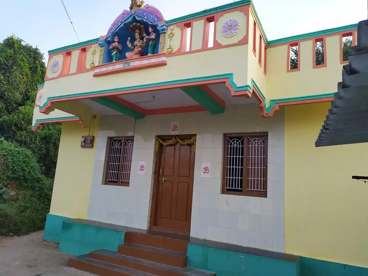 Arulmigu Uthamakaragam Temple, Chinnabelakondapalli - 635110 அருள்மிகு உத்தமகரகம் திருக்கோயில், Chinnabelakondapalli - 635110, Krishnagiri - Ancient Temple Architecture and History Image 2