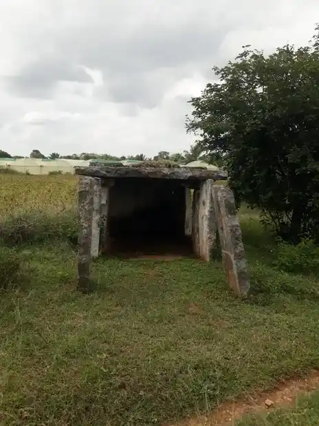 Arulmigu Uthamakaragam Temple, Kaduthnapalli, Jakkeri - 635113 அருள்மிகு உத்தம கரகம் திருக்கோயில், Kaduthnapalli, Jakkeri - 635113, Krishnagiri - Ancient Temple Architecture and History Image 3
