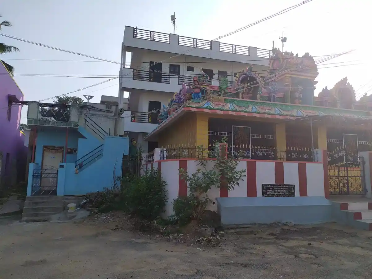 Arulmigu Uthamakaragam Temple, Kalugondapalli - 635114 அருள்மிகு உத்தமகரகம் திருக்கோயில், Kalugondapalli - 635114, Krishnagiri - Ancient Temple Architecture and History Image 4