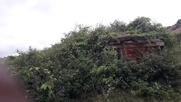 Arulmigu Uthamakaragam Temple, Periya Nagathunai, Nagamangalam - 635113 அருள்மிகு உத்தம கரகம் திருக்கோயில், Periya Nagathunai, Nagamangalam - 635113, Krishnagiri - Ancient Temple Architecture and History Image 3