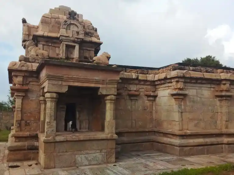 Arulmigu Uthamathaneswarar Temple, Keelathaniyam - 622002 அருள்மிகு உத்தமதானேசுவரர் திருக்கோயில், Keelathaniyam - 622002, Pudukkottai - Ancient Temple Architecture and History Image 2
