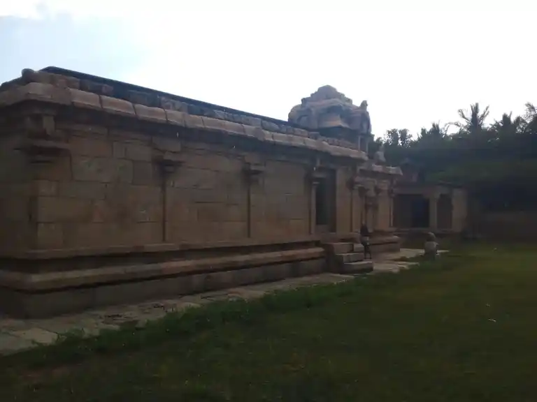 Arulmigu Uthamathaneswarar Temple, Keelathaniyam - 622002 அருள்மிகு உத்தமதானேசுவரர் திருக்கோயில், Keelathaniyam - 622002, Pudukkottai - Ancient Temple Architecture and History Image 3