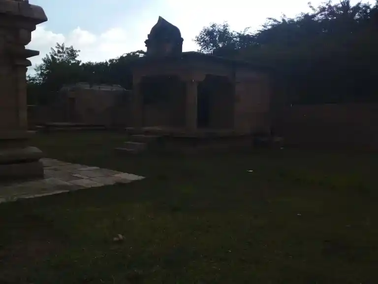 Arulmigu Uthamathaneswarar Temple, Keelathaniyam - 622002 அருள்மிகு உத்தமதானேசுவரர் திருக்கோயில், Keelathaniyam - 622002, Pudukkottai - Ancient Temple Architecture and History Image 5