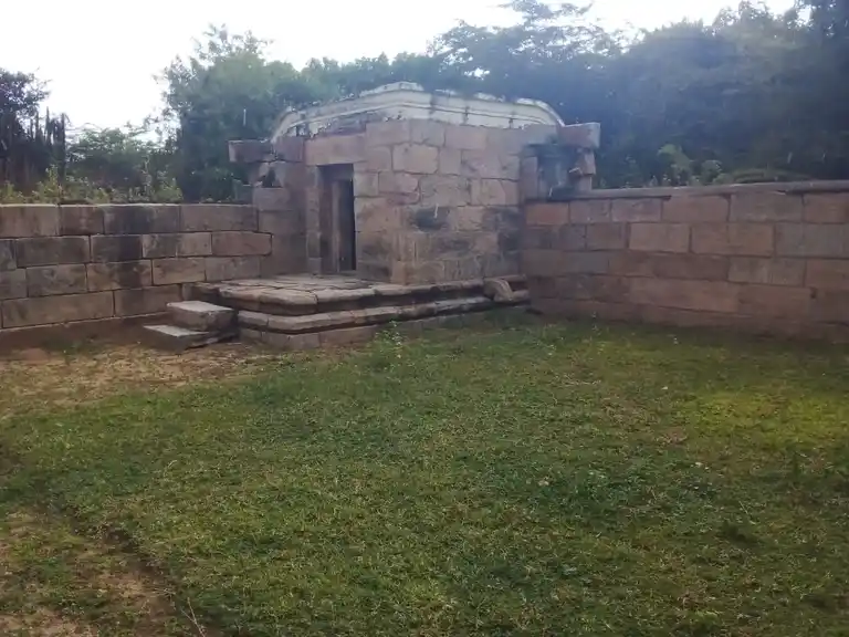 Arulmigu Uthamathaneswarar Temple, Keelathaniyam - 622002 அருள்மிகு உத்தமதானேசுவரர் திருக்கோயில், Keelathaniyam - 622002, Pudukkottai - Ancient Temple Architecture and History Image 7