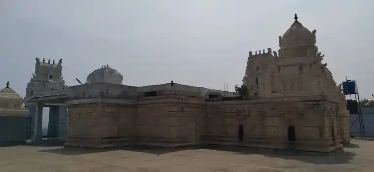 Arulmigu Uthandavelauthaswamy Temple, Uthiur - 638703 அருள்மிகு உத்தண்டவேலாயுதசுவாமி திருக்கோயில், ஊதியூர் - 638703, Tiruppur - Ancient Temple Architecture and History Image 2