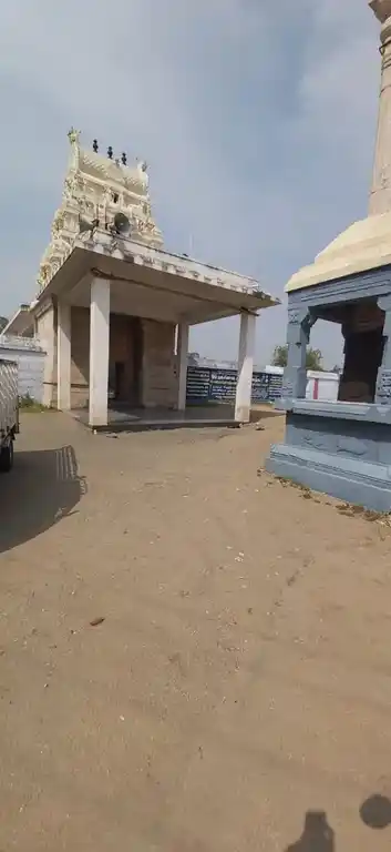 Arulmigu Uthandavelauthaswamy Temple, Uthiur - 638703 அருள்மிகு உத்தண்டவேலாயுதசுவாமி திருக்கோயில், ஊதியூர் - 638703, Tiruppur - Ancient Temple Architecture and History Image 6