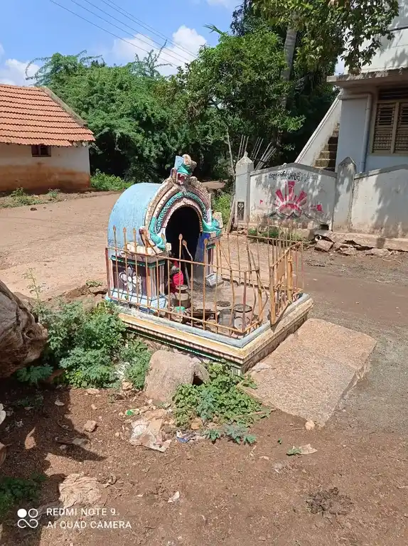 Arulmigu Uthira Karuppu Swamy Temple, Sanurapatti - 613402
