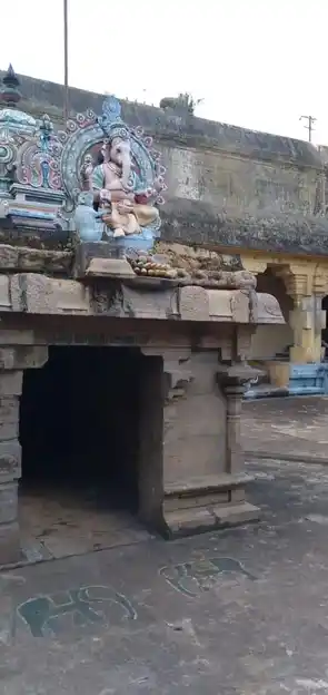 Arulmigu Uthirapatheeshwararswamy Temple, Thiruchenkattankudi, Thiruchenkattankudi - 609704 அருள்மிகு உத்திராபதீஸ்வரர் திருக்கோயில், திருச்செங்காட்டங்குடி - 609704, Nagapattinam - Ancient Temple Architecture and History Image 6