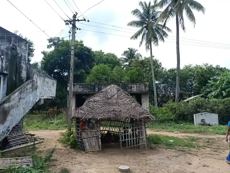 Arulmigu Uthrakaliyamman Temple, Kovathakkudi - 614301 Arulmigu Uthrakaliyamman Temple, Kovathakkudi - 614301, Thanjavur - Ancient Temple Architecture and History Image 4