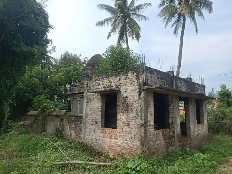 Arulmigu Uthrakaliyamman Temple, Kovathakkudi - 614301 Arulmigu Uthrakaliyamman Temple, Kovathakkudi - 614301, Thanjavur - Ancient Temple Architecture and History Image 7