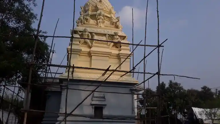 Arulmigu Uthukaattu Maariyamman Temple, Konjimangalam - 604102 அருள்மிகு ஊத்துக்காட்டு மாரியம்மன் திருக்கோயில், Konjimangalam - 604102, Viluppuram - Ancient Temple Architecture and History Image 2