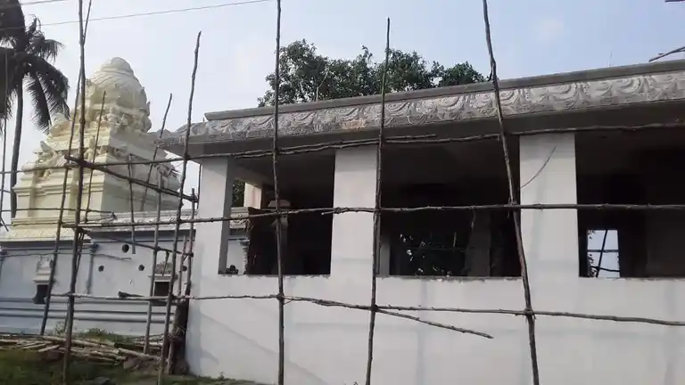 Arulmigu Uthukaattu Maariyamman Temple, Konjimangalam - 604102 அருள்மிகு ஊத்துக்காட்டு மாரியம்மன் திருக்கோயில், Konjimangalam - 604102, Viluppuram - Ancient Temple Architecture and History Image 3