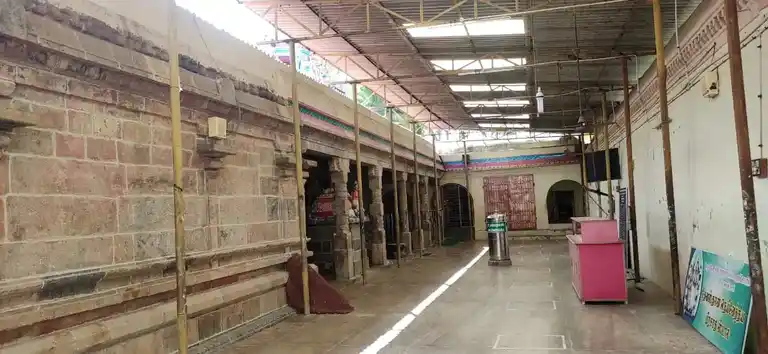 Arulmigu Uthvaaganathaswamy Temple, Thirumanancherri - 609801 அருள்மிகு உத்வாகநாதசுவாமி திருக்கோயில், Thirumanancherri - 609801, Mayiladuthurai - Ancient Temple Architecture and History Image 5
