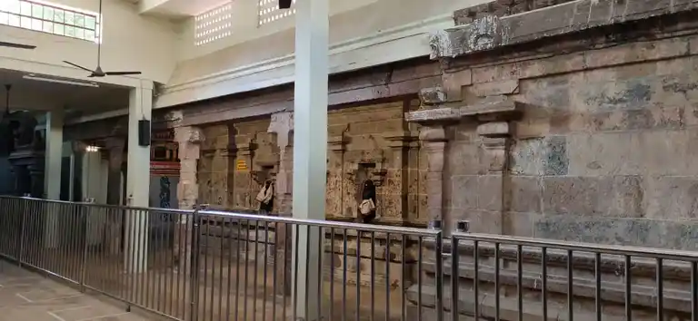 Arulmigu Uthvaaganathaswamy Temple, Thirumanancherri - 609801 அருள்மிகு உத்வாகநாதசுவாமி திருக்கோயில், Thirumanancherri - 609801, Mayiladuthurai - Ancient Temple Architecture and History Image 7