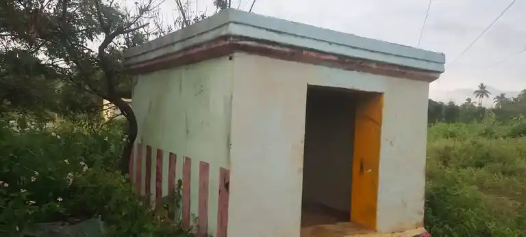 Arulmigu Uttamakaragam Temple, Immidinaikkanahalli - 635107 அருள்மிகு உத்தம கரகம் திருக்கோயில், Immidinaikkanahalli - 635107, Krishnagiri - Ancient Temple Architecture and History Image 2