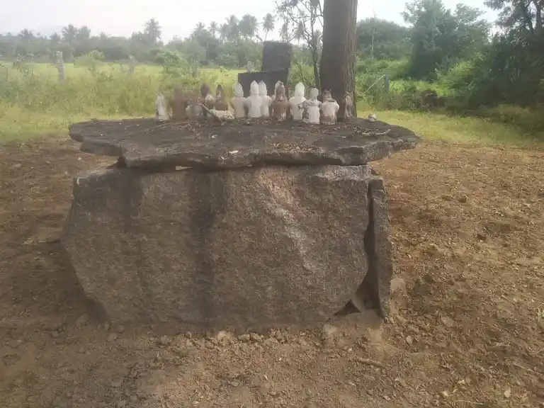 Arulmigu Utthamakaragam Temple, Bannihalli - 635106 அருள்மிகு உத்தமகரகம் திருக்கோயில், பன்னிஅள்ளி - 635106, Krishnagiri - Ancient Temple Architecture and History Image 2