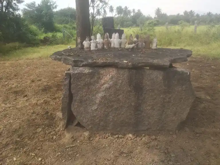Arulmigu Utthamakaragam Temple, Bannihalli - 635106 அருள்மிகு உத்தமகரகம் திருக்கோயில், பன்னிஅள்ளி - 635106, Krishnagiri - Ancient Temple Architecture and History Image 4
