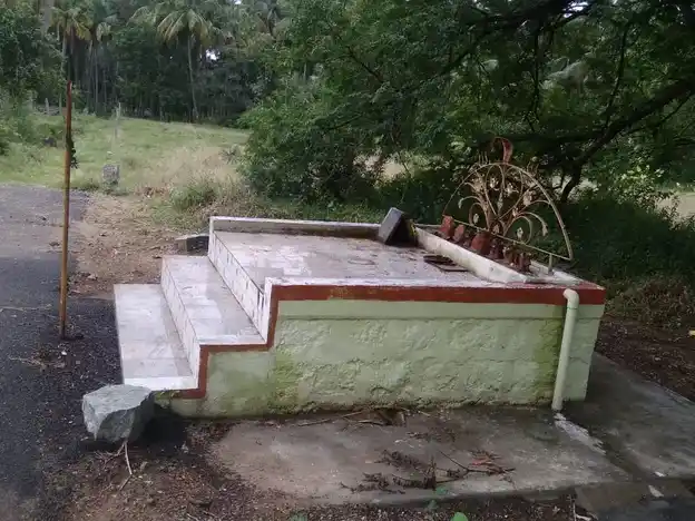 Arulmigu Utthamakaragam Temple, Samanur - 636806 அருள்மிகு உத்தம கரகம் திருக்கோயில், Samanur - 636806, Dharmapuri - Ancient Temple Architecture and History Image 2