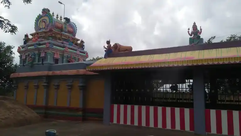 Arulmigu Uyyavanthamman Temple, Kidaaram - 623528 அருள்மிகு உய்யவந்தம்மன் திருக்கோயில், Kidaaram - 623528, Ramanathapuram - Ancient Temple Architecture and History Image 3