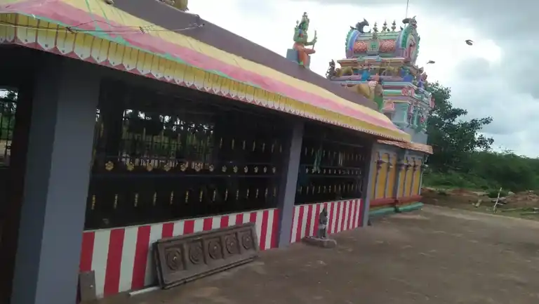 Arulmigu Uyyavanthamman Temple, Kidaaram - 623528 அருள்மிகு உய்யவந்தம்மன் திருக்கோயில், Kidaaram - 623528, Ramanathapuram - Ancient Temple Architecture and History Image 9