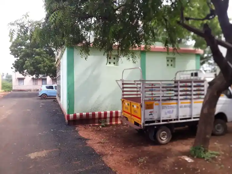 Arulmigu Uyyavanthamman Temple, Poovanthi - 630611 அருள்மிகு. நொண்டியம்மன் மற்றும் ஒய்யவந்தம்மன் திருக்கோயில், Poovanthi - 630611, Sivagangai - Ancient Temple Architecture and History Image 3