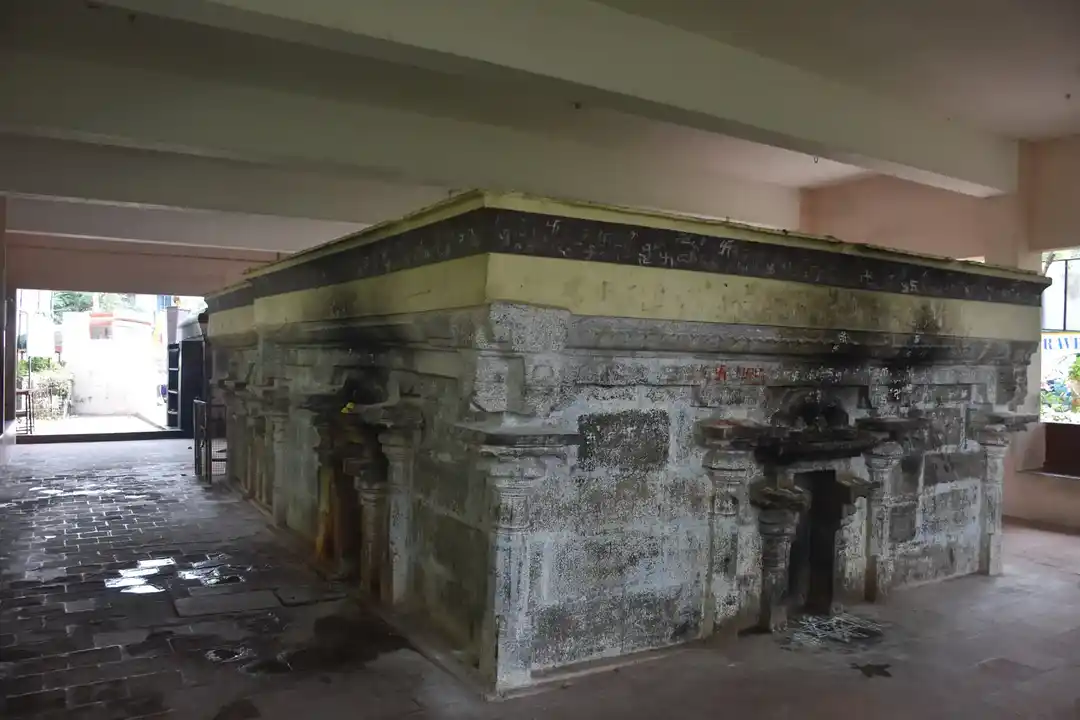 Arulmigu Vaaivu Lingam Temple, Tiruvannamalai - 606604 அருள்மிகு வாயுலிங்கம் திருக்கோயில், திருவண்ணாமலை - 606604, Tiruvannamalai - Ancient Temple Architecture and History Image 4