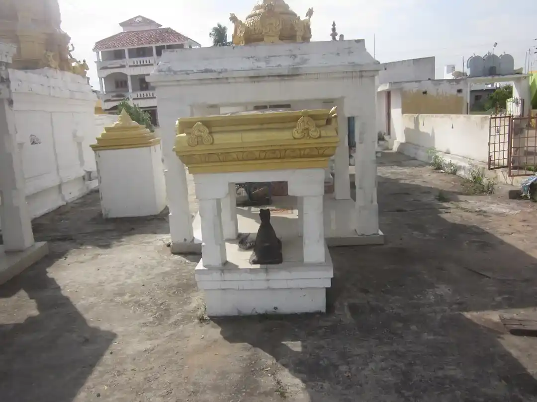 Arulmigu Vaaleeswarar Temple, Saathanoor - 606205
