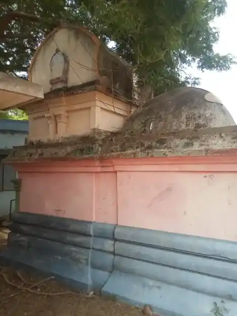 Arulmigu Vaalmeegi Eeswari Temple, Thalirmarunkoor - 623407 அருள்மிகு வால்மீகிஈஸ்வரி திருக்கோயில், Thalirmarunkoor - 623407, Ramanathapuram - Ancient Temple Architecture and History Image 3
