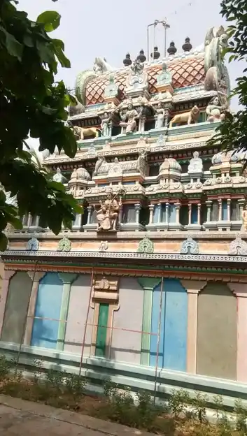 Arulmigu Vaalmel Nadanthamman Temple, Near Bus Stand, Ilayankudi - 630702 அருள்மிகு வாள்மேல்நடந்தம்மன் திருக்கோயில், Near Bus Stand, Ilayankudi - 630702, Sivagangai - Ancient Temple Architecture and History Image 3