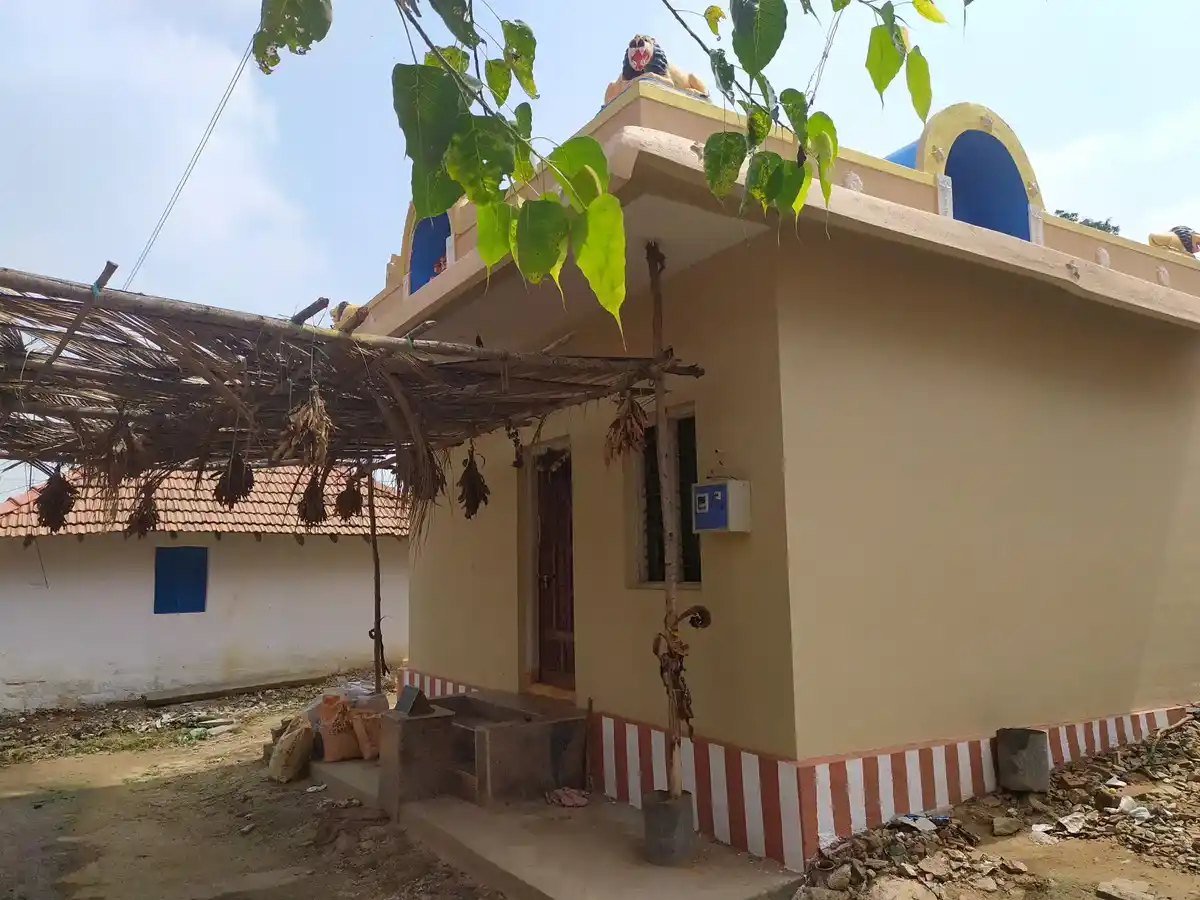 Arulmigu Vaanamangalam Paraiyar Karakam Temple, Saragapalli - 635114 அருள்மிகு வானமங்கலம் பரையர் திருக்கோயில், சாரகப்பள்ளி - 635114, Krishnagiri - Ancient Temple Architecture and History Image 3