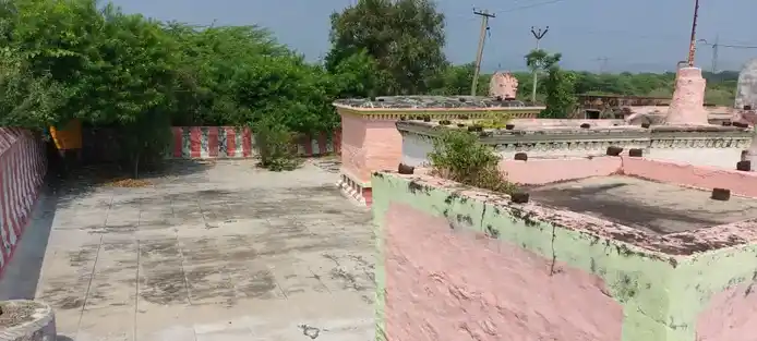 Arulmigu Vadakalai Lakshmana Narayana Perumal Temple, Kollapalli - 632520 அருள்மிகு வடகலை லட்சுமண நாராயணப்பெருமாள் திருக்கோயில், கொல்லபள்ளி - 632520, Vellore - Ancient Temple Architecture and History Image 3