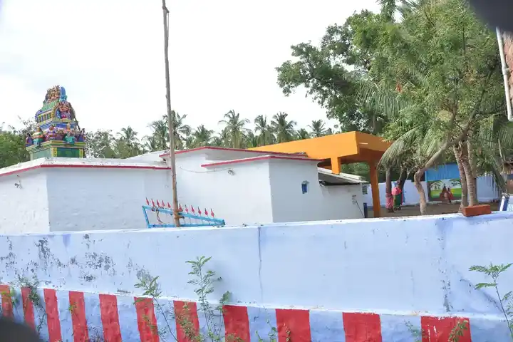 Arulmigu Vadakasi Amman Temple, Kumanthapuram - 627759 அருள்மிகு வடகாசி அம்மன் திருக்கோயில்,  - 627759, Tenkasi - Ancient Temple Architecture and History Image 3