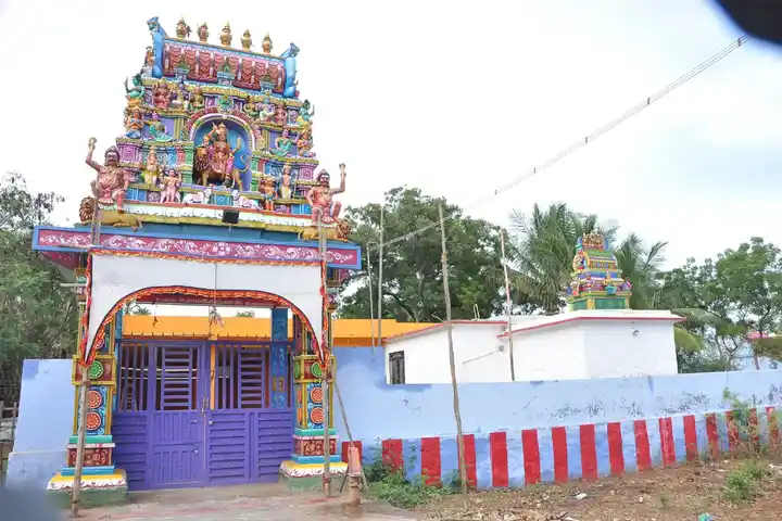 Arulmigu Vadakasi Amman Temple, Kumanthapuram - 627759 அருள்மிகு வடகாசி அம்மன் திருக்கோயில்,  - 627759, Tenkasi - Ancient Temple Architecture and History Image 7