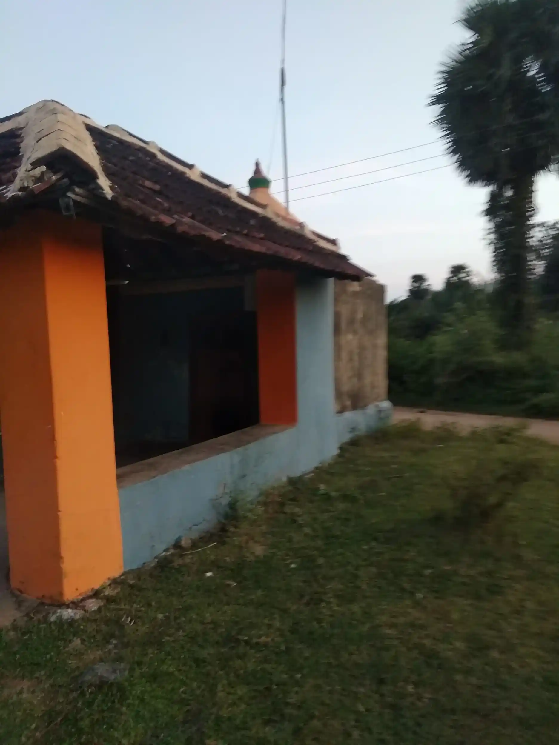 Arulmigu Vadakkalooramman Temple, Vadakkipalayam - 642110 அருள்மிகு வடக்கலூர் அம்மன் திருக்கோயில், Vadakkipalayam - 642110, Coimbatore - Ancient Temple Architecture and History Image 2