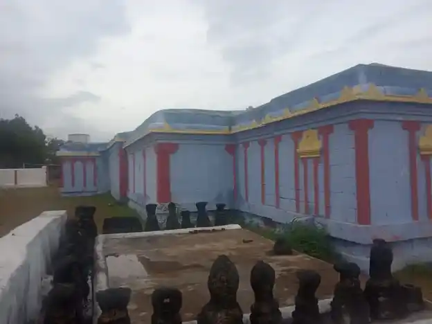 Arulmigu Vadakkuva Selviamman Temple, Kottaikarungulam, Kottaikarungulam - 627112 அருள்மிகு வடக்குவாச் செல்வி அம்மன் திருக்கோயில், Kottaikarungulam, ராஜவள்ளிபுரம் - 627112, Tirunelveli - Ancient Temple Architecture and History Image 5