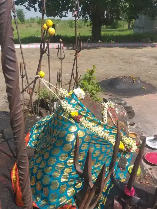 Arulmigu Vadakkuvasal Chellayiamman Temple, Goundanpatti - 625703 Temple