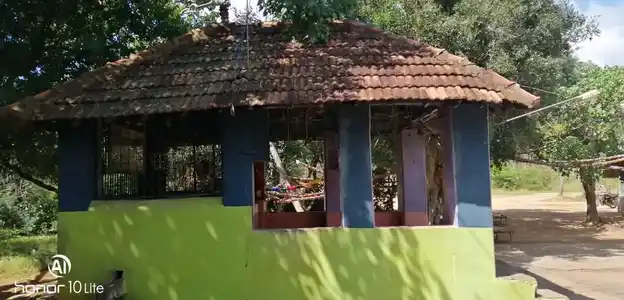 Arulmigu Vadakkuvasal Kaliyamman Temple, Porpanaikottai - 622303 அருள்மிகு வடக்குவாசல் காளியம்மன் திருக்கோயில், Porpanaikottai - 622303, Pudukkottai - Ancient Temple Architecture and History Image 3