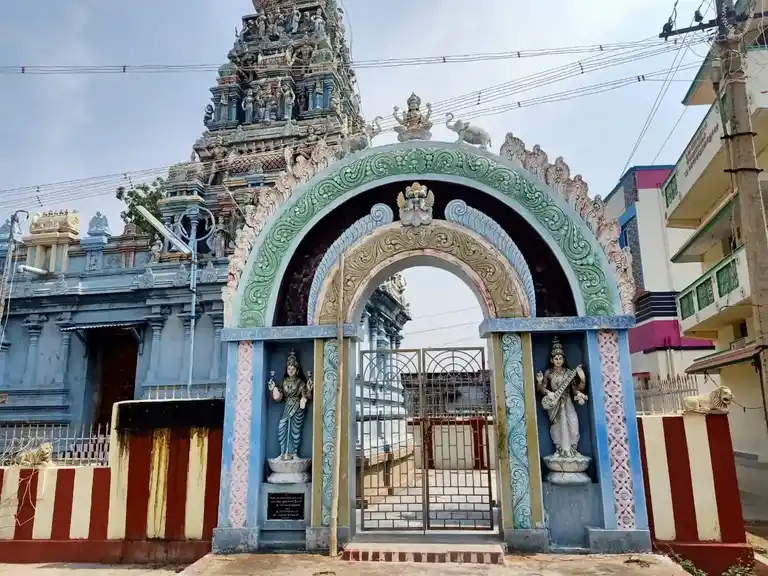 Arulmigu Vadakkuvaselliamman Temple, Theethampatti - 628502 அருள்மிகு வடக்குவாச் செல்வியம்மன் திருக்கோயில், Theethampatti - 628502, Thoothukudi - Ancient Temple Architecture and History Image 4