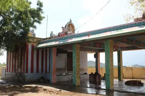 Arulmigu Vadakkuvaselviamman Temple, Middle Of The Street, Keelapattam - 627351 அருள்மிகு வடக்கு வாச் செல்வியம்மன் திருக்கோயில், Middle Of The Street, Keelapattam - 627351, Tirunelveli - Ancient Temple Architecture and History Image 2