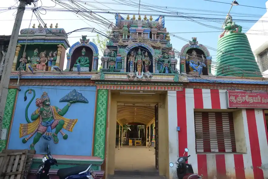 Arulmigu Vadakuvasal Hanuman Temple, Simmakal, Madurai - 625001 அருள்மிகு வடக்குவாசல் அனுமன் திருக்கோவில், சிம்மக்கல், மதுரை - 625001, Madurai - Ancient Temple Architecture and History Image 2