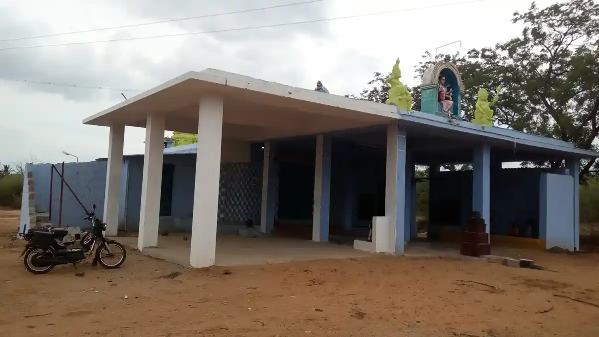 Arulmigu Vadakuvaselvi Amman Temple, Madavarvillagam, Pappankulam, Pappankulam - 627423 அருள்மிகு வடக்குவாச்செல்வியம்மன் திருக்கோயில், மடவாா்விளாகம், பாப்பான்குளம், மடவாா்விளாகம், பாப்பான்குளம் - 627423, Tenkasi - Ancient Temple Architecture and History Image 2