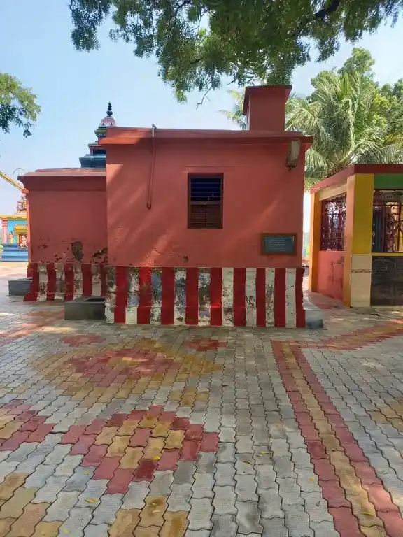 Arulmigu Vadakuvaselvi Amman Temple, Vellakal - 627806