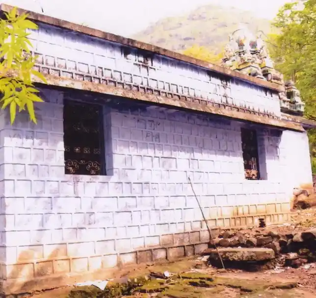 Arulmigu Vadamalai Nachiamman Temple, Bodinaiyakkanur - 625513 அருள்மிகு வடமலை நாச்சியம்மன் திருக்கோயில், Bodinaiyakkanur - 625513, Theni - Ancient Temple Architecture and History Image 2