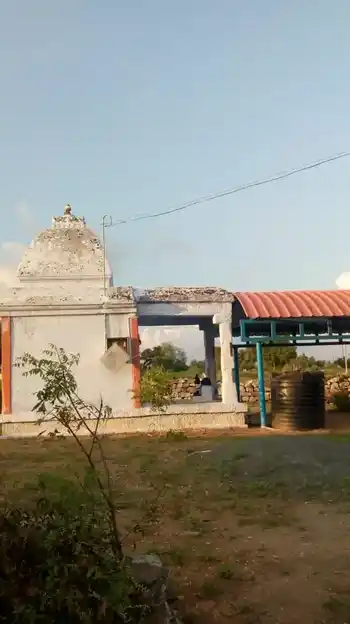 Arulmigu Vadamalairayaperumal Temple, Mavureddipatty - 637212 அருள்மிகு வடமலைராயப் பெருமாள் திருக்கோயில், Mavureddipatty - 637212, Namakkal - Ancient Temple Architecture and History Image 2