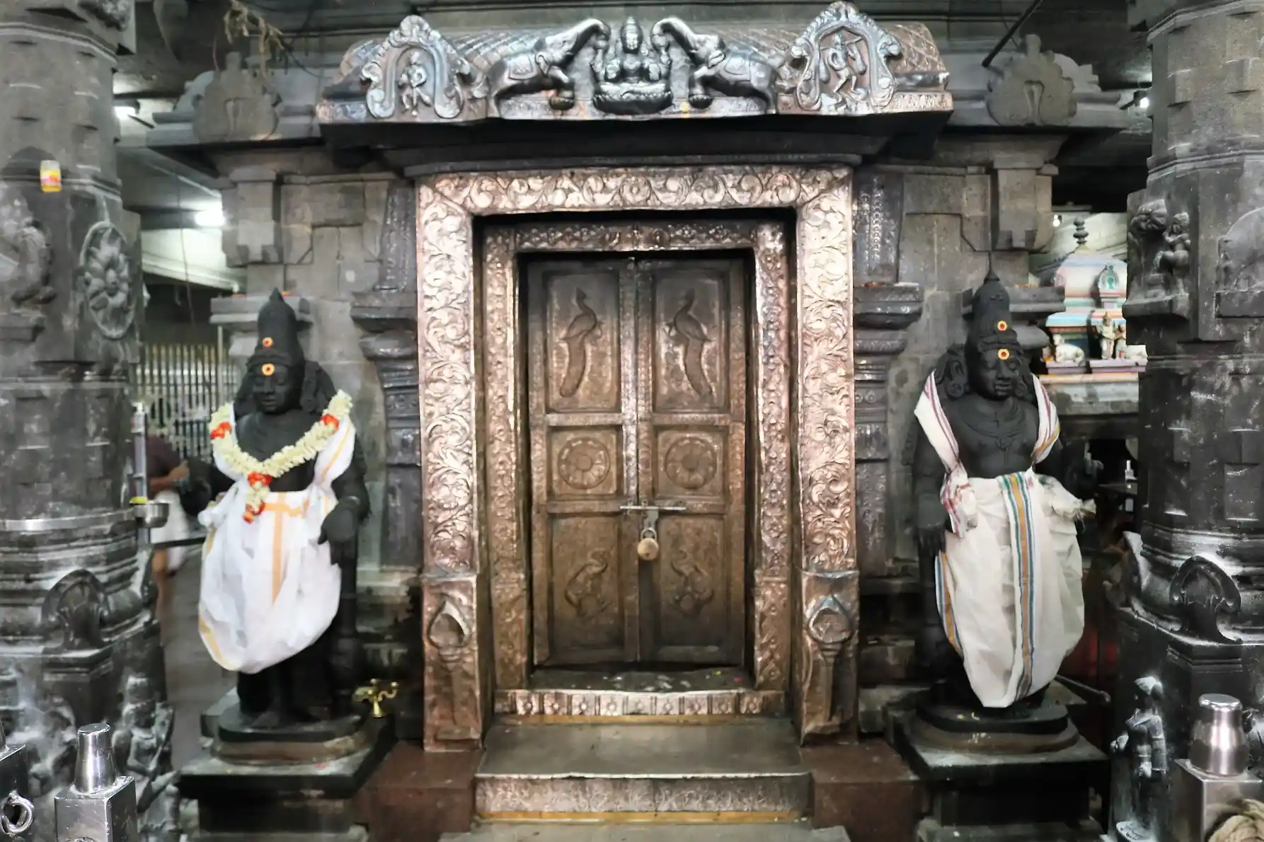 Arulmigu Vadapalani Andavar Temple, Vadapalani, Chennai - 600026 அருள்மிகு வடபழநி ஆண்டவர் திருக்கோயில், வடபழனி, சென்னை - 600026, Chennai - Ancient Temple Architecture and History Image 2